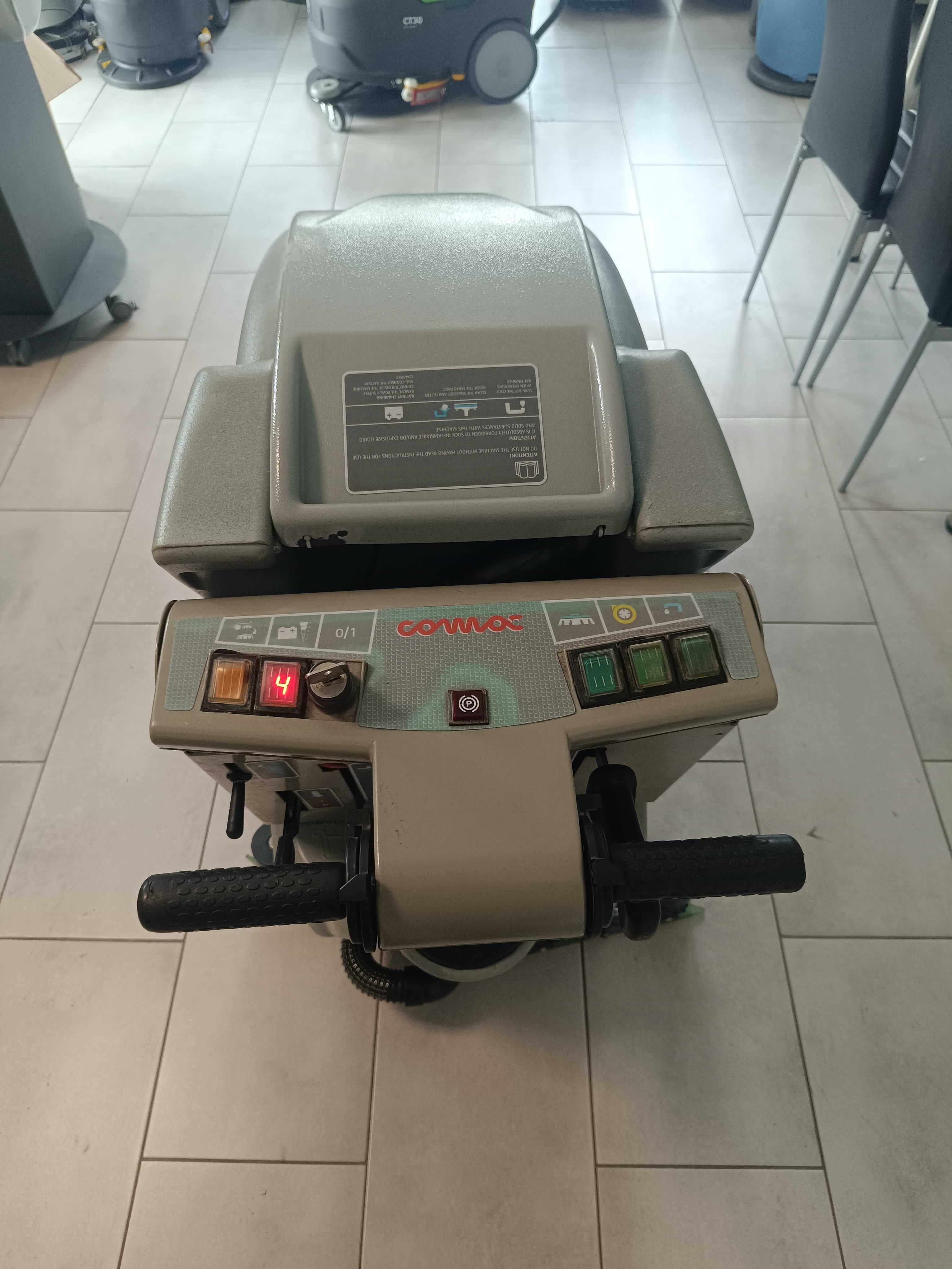 Szorowarka /maszyna  czyszcząca Comac Simpla 65 BT