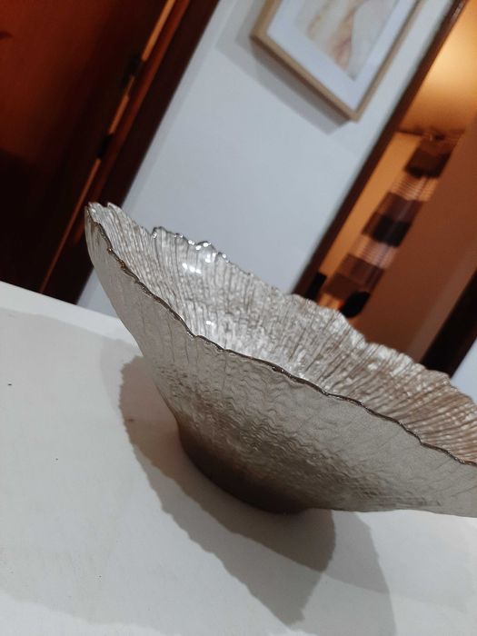 Taça decorativa como nova