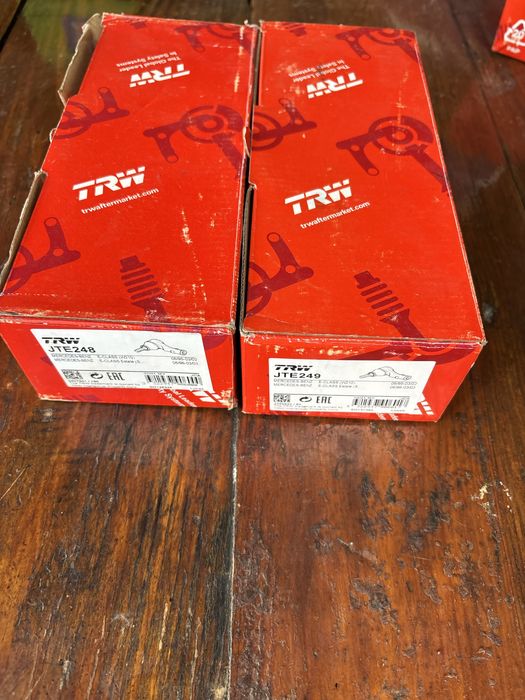 Рульові наконечники W210