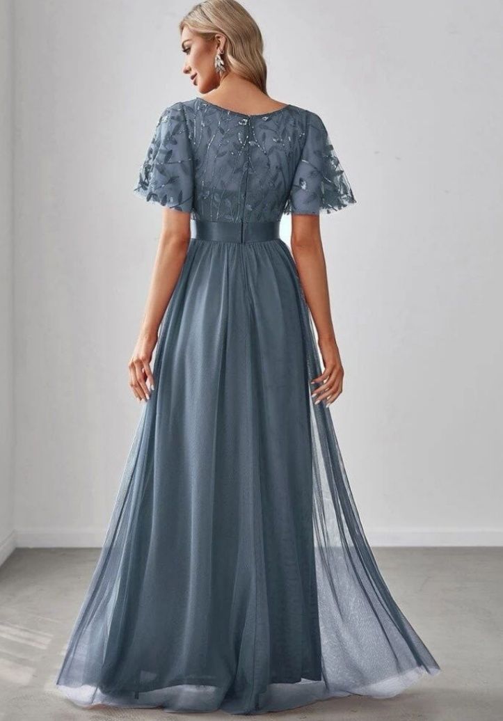 Niebieska sukienka maxi cekiny (M)