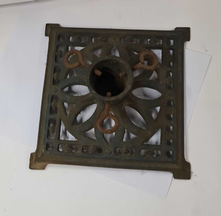 zabytkowy STOJAK do choinki żeliwo