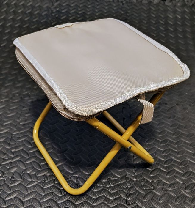 Kempingowe krzesełko składane.