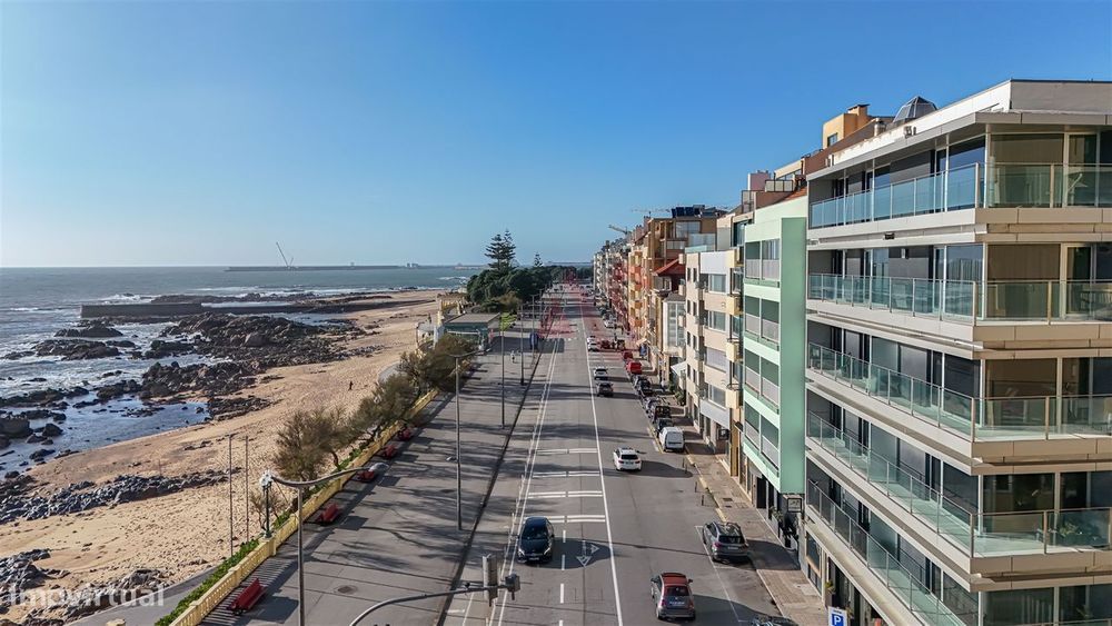 Apartamento T3 para arrendar na Foz do Douro, com vista magnífica sobr