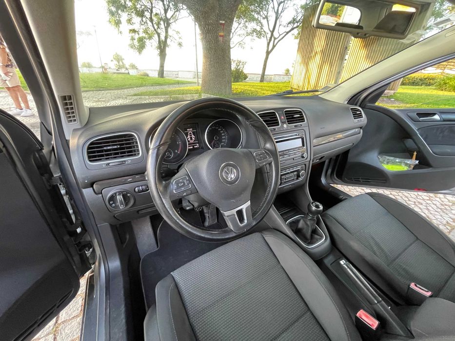 VW Golf 1.6 TDI Confortline ótimo estado