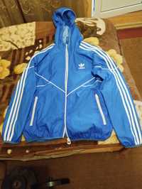 Куртка Adidas сезон  весна