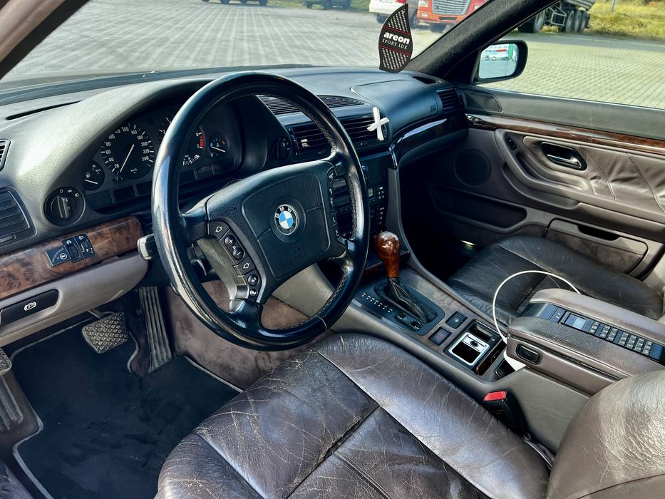 Продам BMW 740i e38 4.0 газ/бенз
