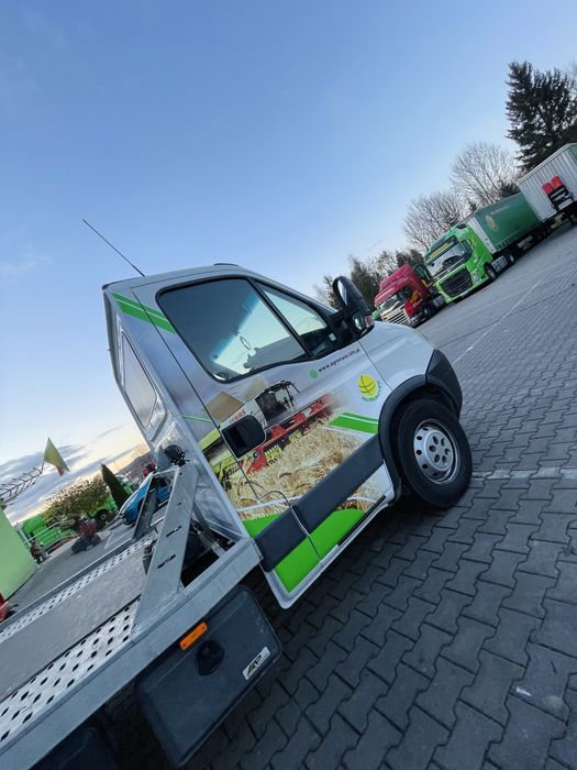 Oklejanie samochodów Reklama na samochód naklejki