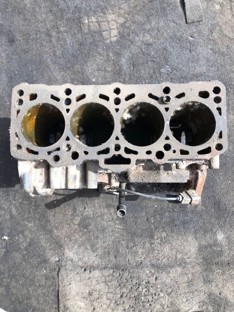 Блок циліндрів VW