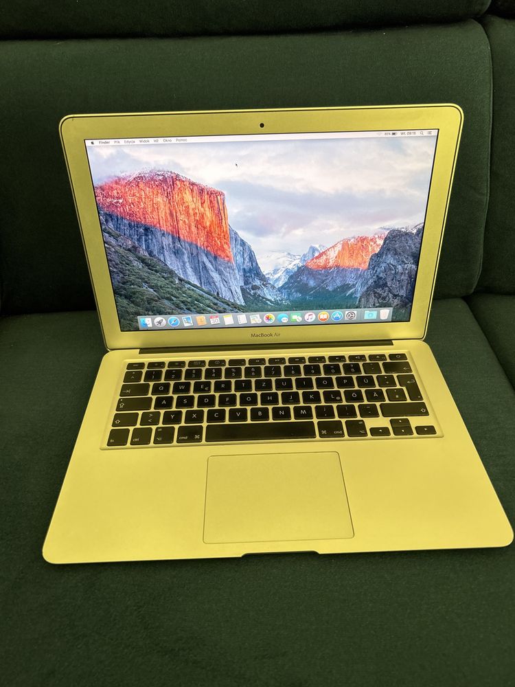 MacBook Air 13 A1369 C2D 2GB 128GB SSD El Capitan