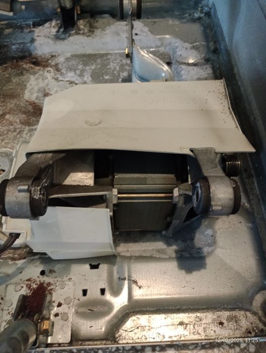 Пральна машинка Miele W5040