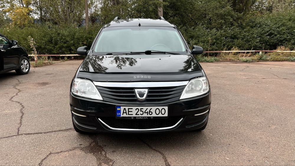 Dacia Logan 2012 рік ГБО 7 місць