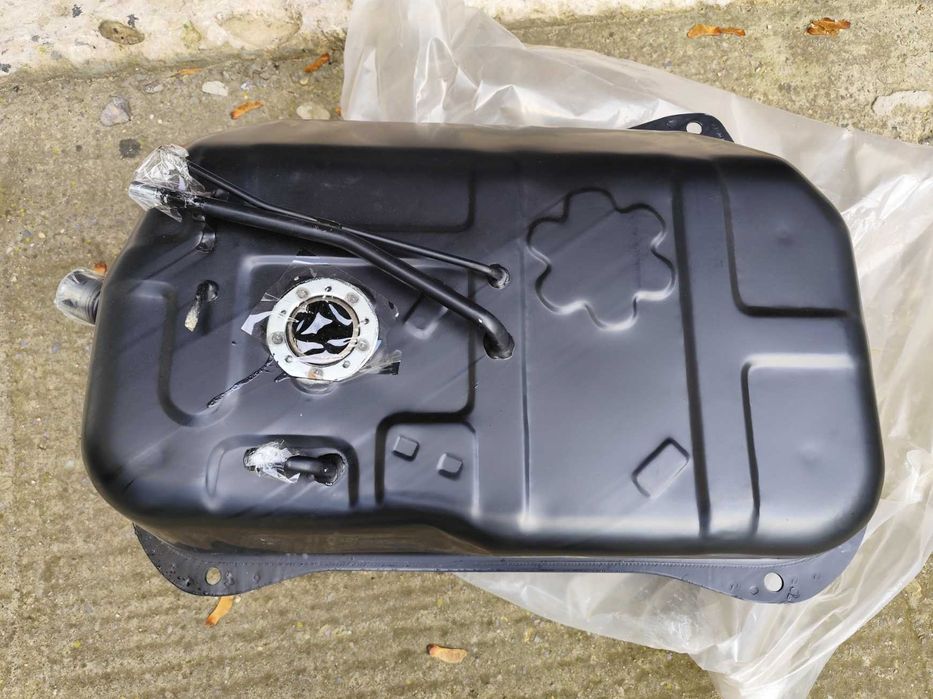 zbiornik paliwa suzuki samuraj wersja gaźnikowa