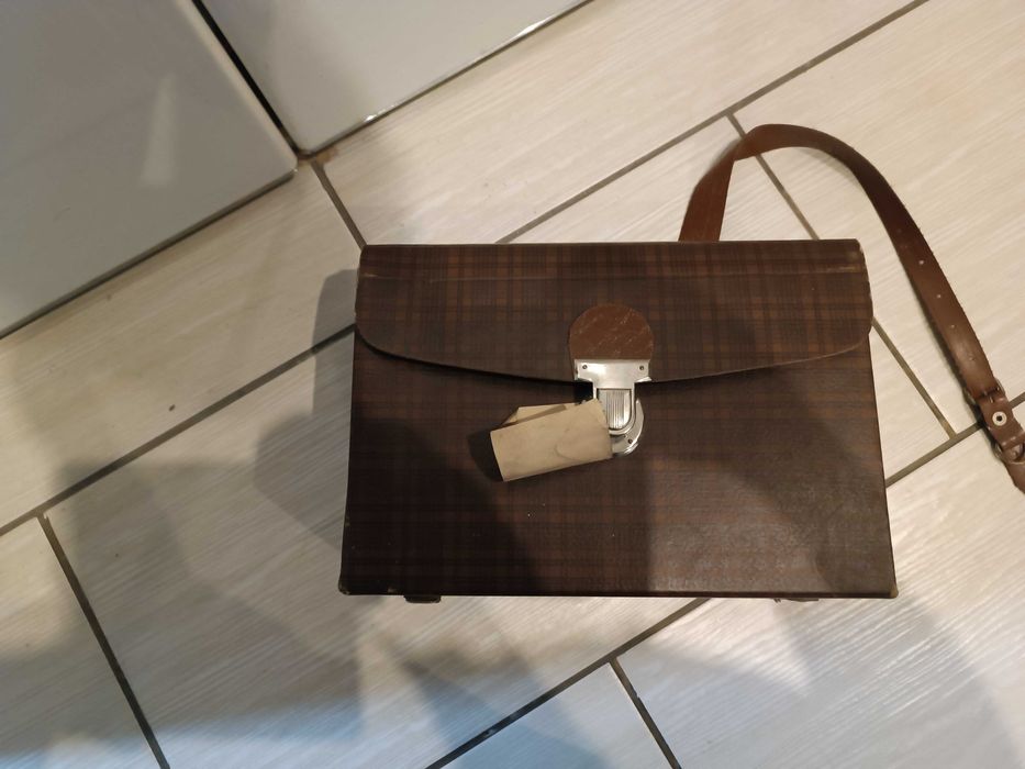 Tornister zdrowotny tekturowy polotek prl okaz muzealny unikat