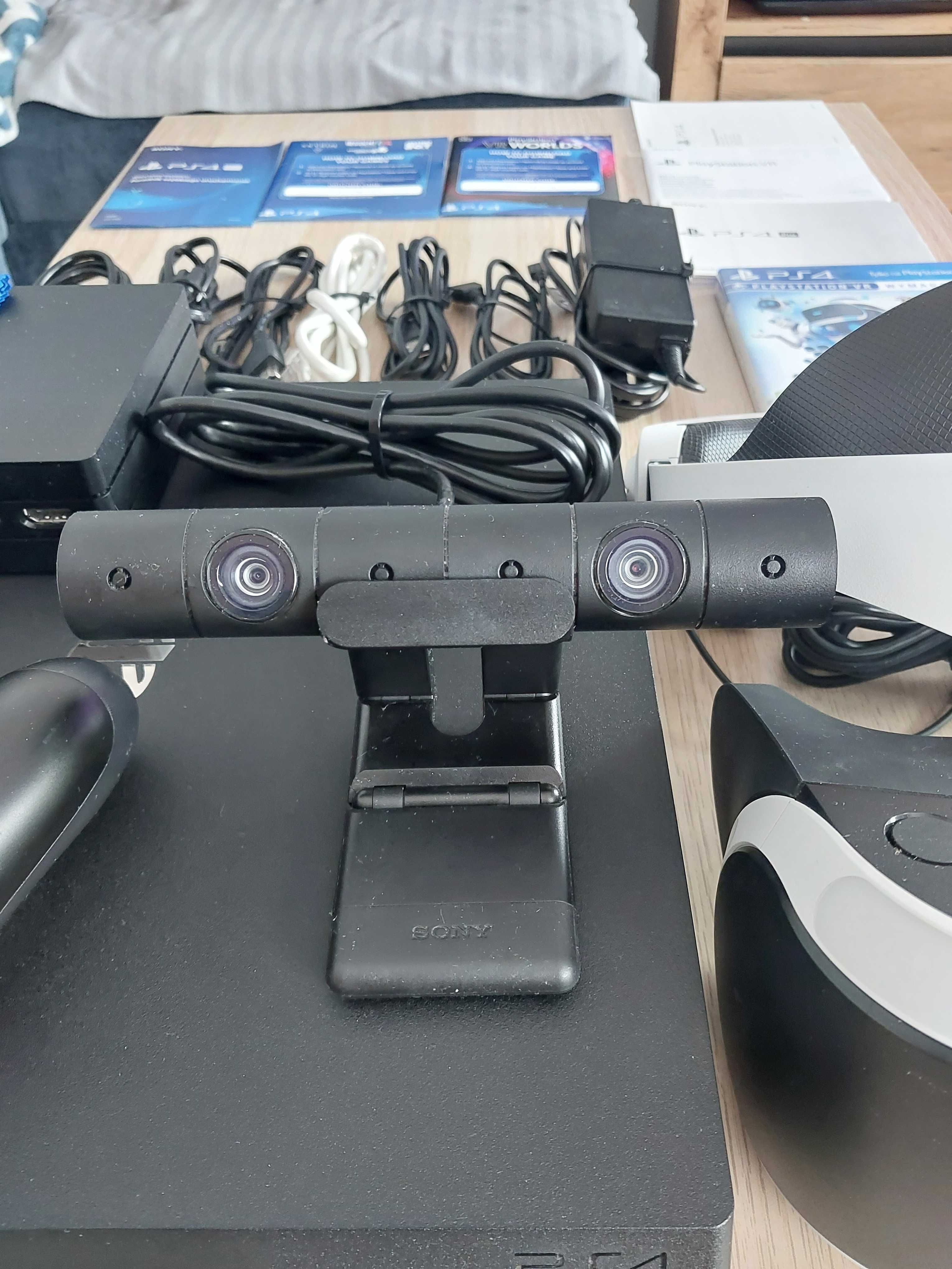 Sony Play Station 4 PRO 1 TB+Play Station VR