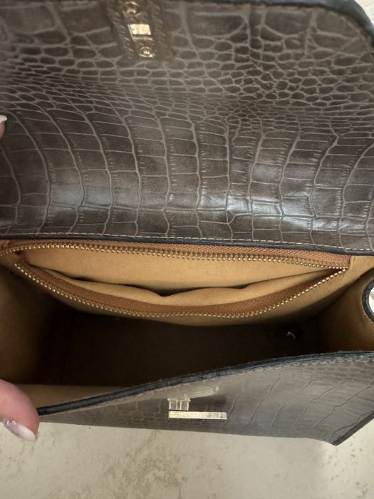 Сумка чемодан на ремешке ручка на плече