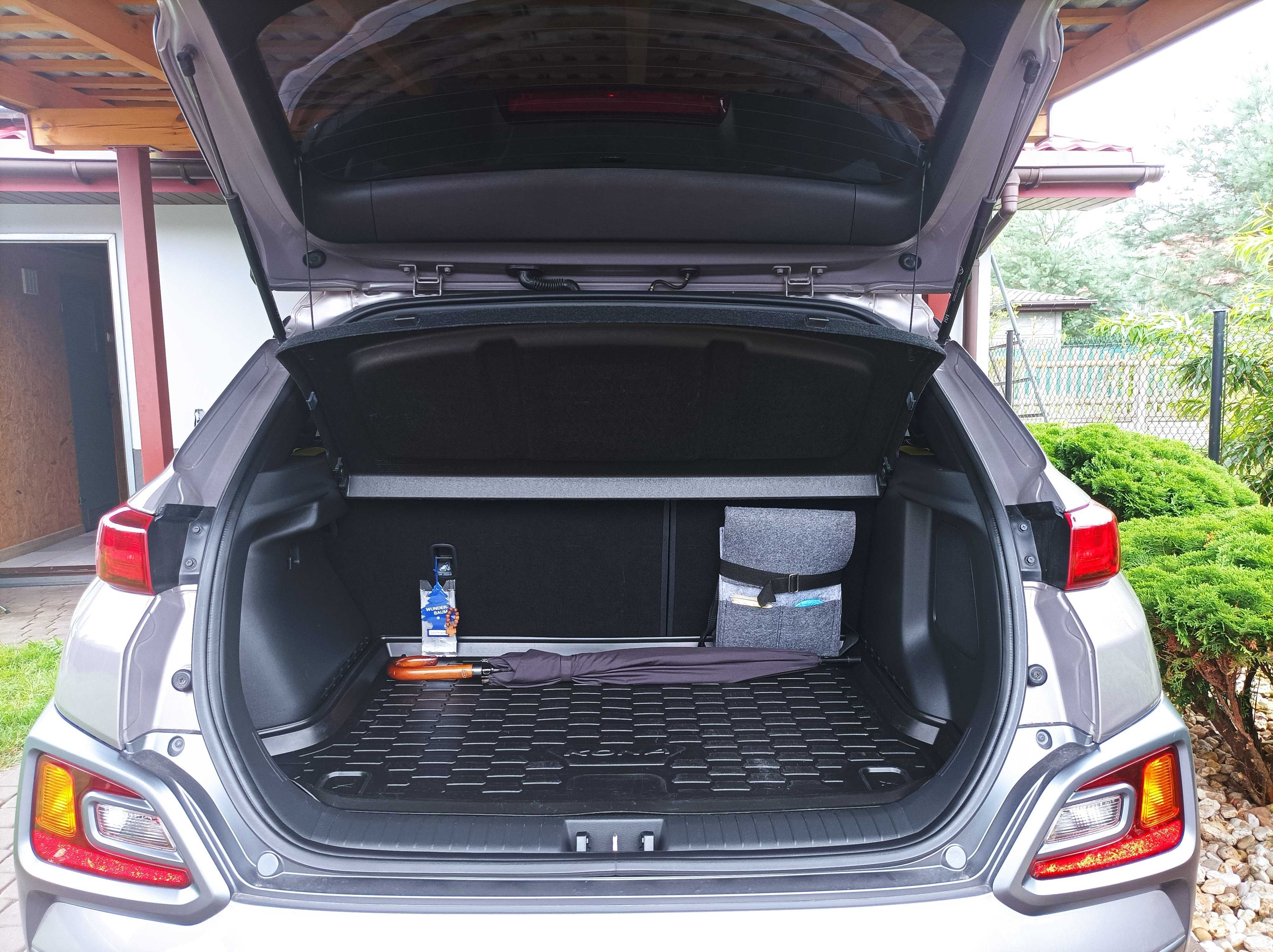 Sprzedam samochód hyundai kona 1.6  rocznik 2018 automat