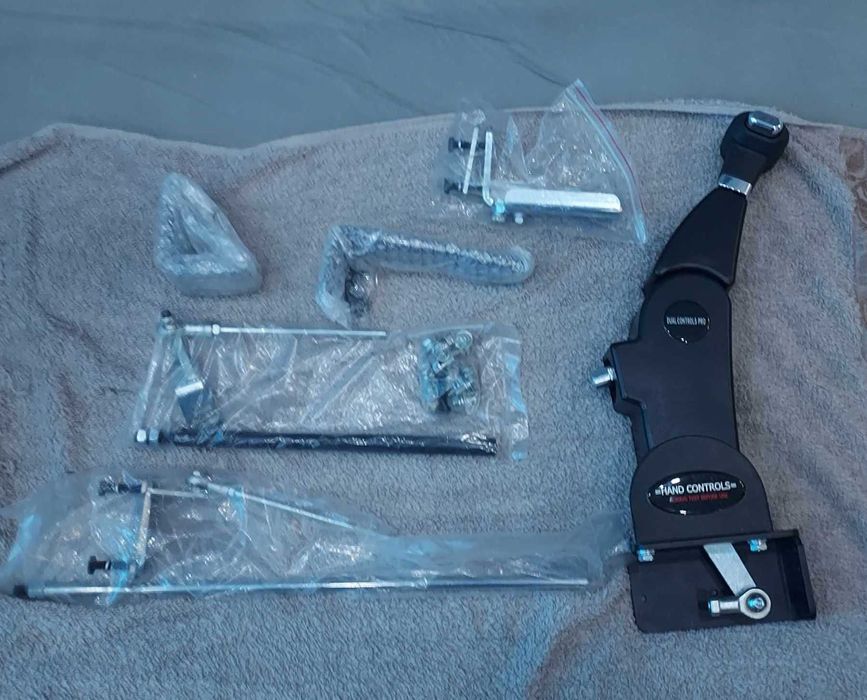 Ręczny  RGH do sterowania gazem i hamulcem dla  niepełnosprawnych