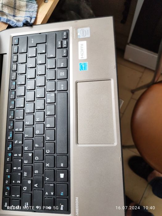 Sprzedam laptop,-tablet akoya(medion)