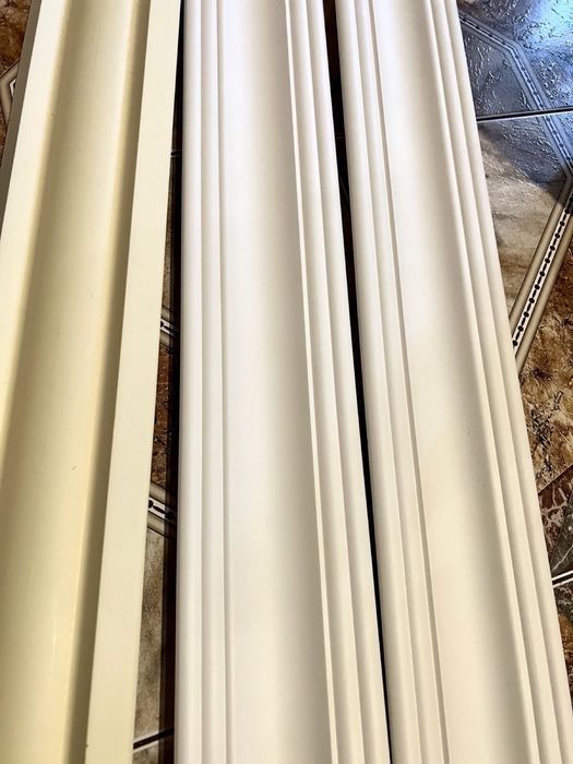 Багет (плінтус) стельовий поліуретановий