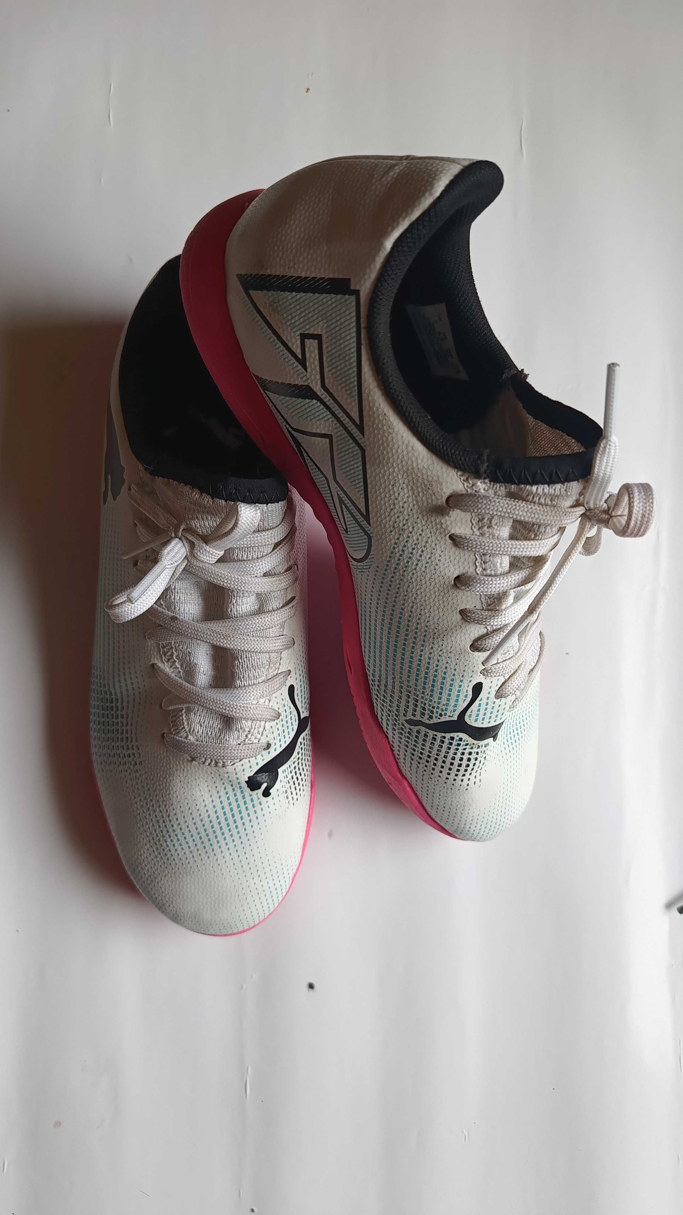 Buty piłkarskie halówki Nike 36