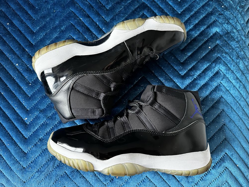 Jordan 11 Retro Space Jam (2016)