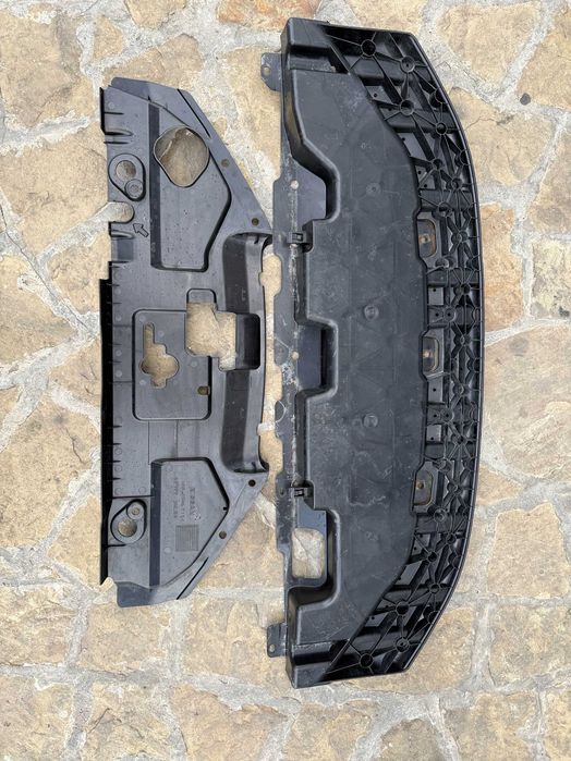 Захист переднього бампера накладка замка капота Nissan LEAF 2013-2017