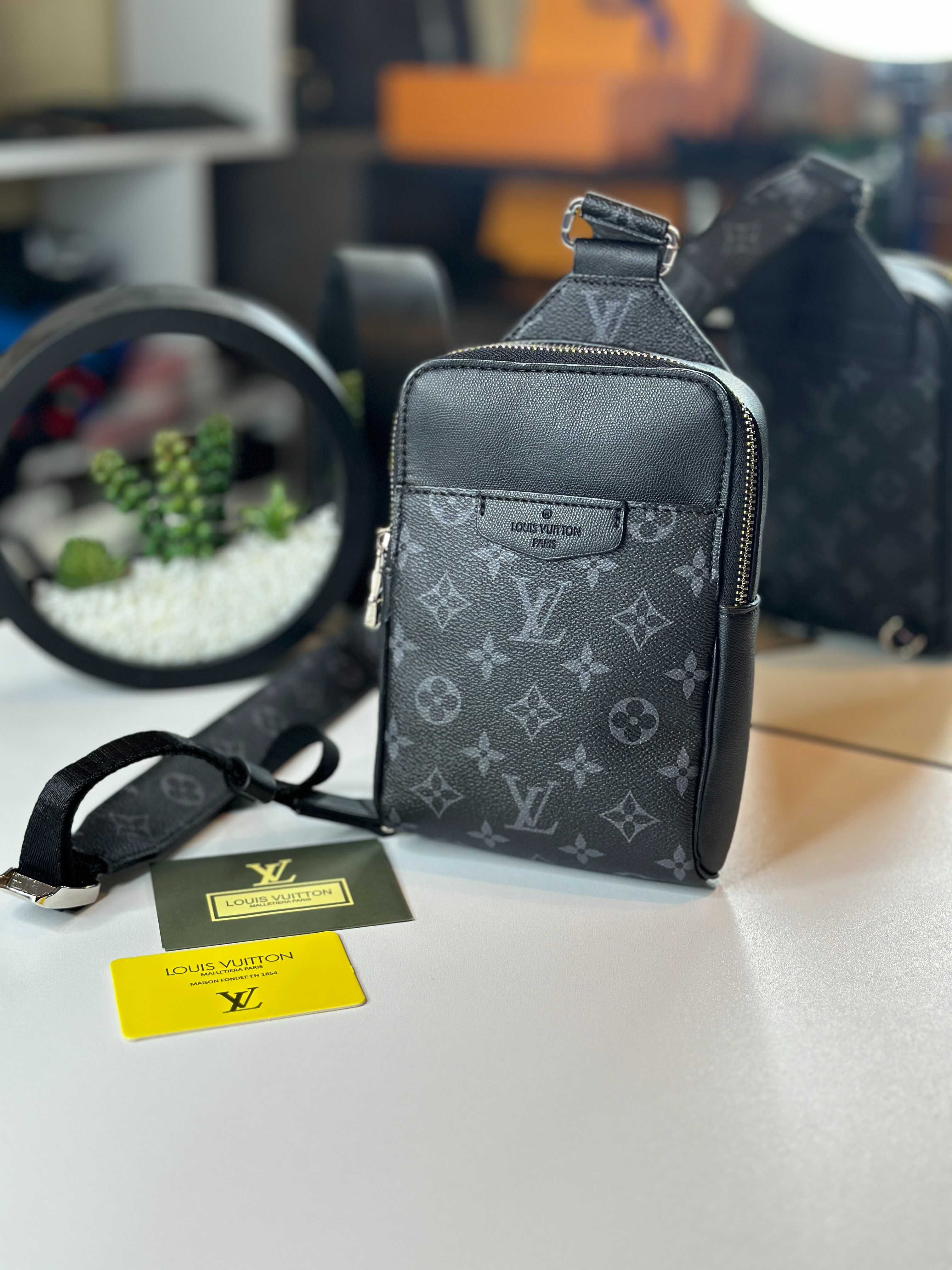 Мужская сумка Louis Vuitton Чоловіча сумка через плечо LV s030