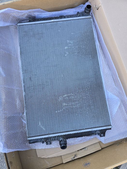 Радіатор  Passat B7, B8, B9, Jetta , 1.8, 2.0, 2.5