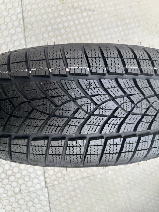 215-50 R18 95T Goodyear Ultragrip Performance Gen 1 2023 розпаровка