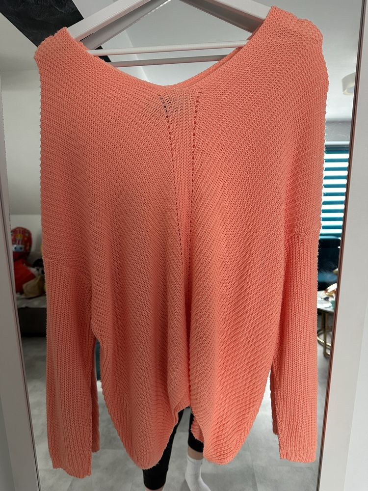 Pomarańczowy neonowy sweterek sweter
