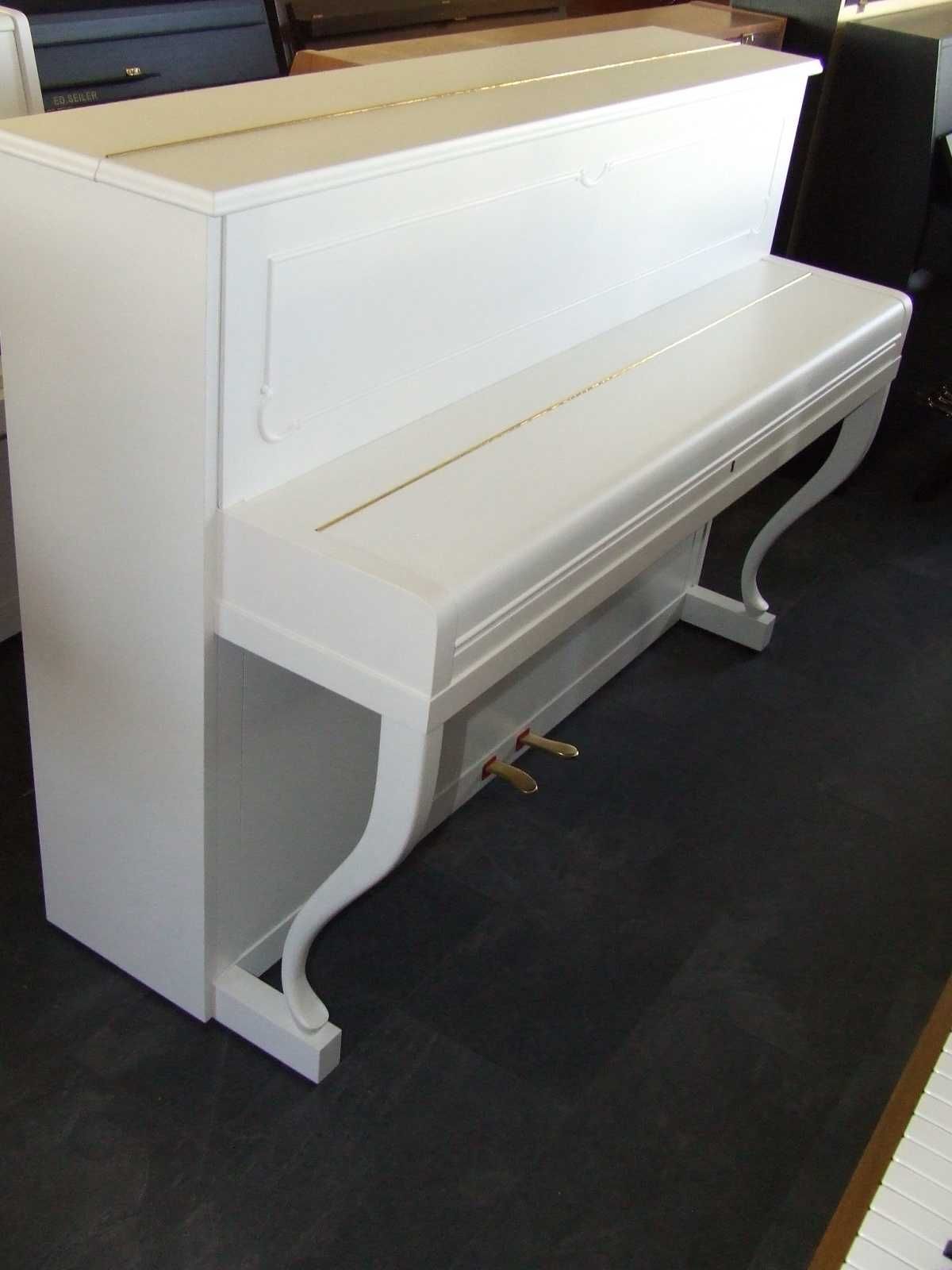 Pianino Grotrian Steinweg mod 110 po renowacji, białe