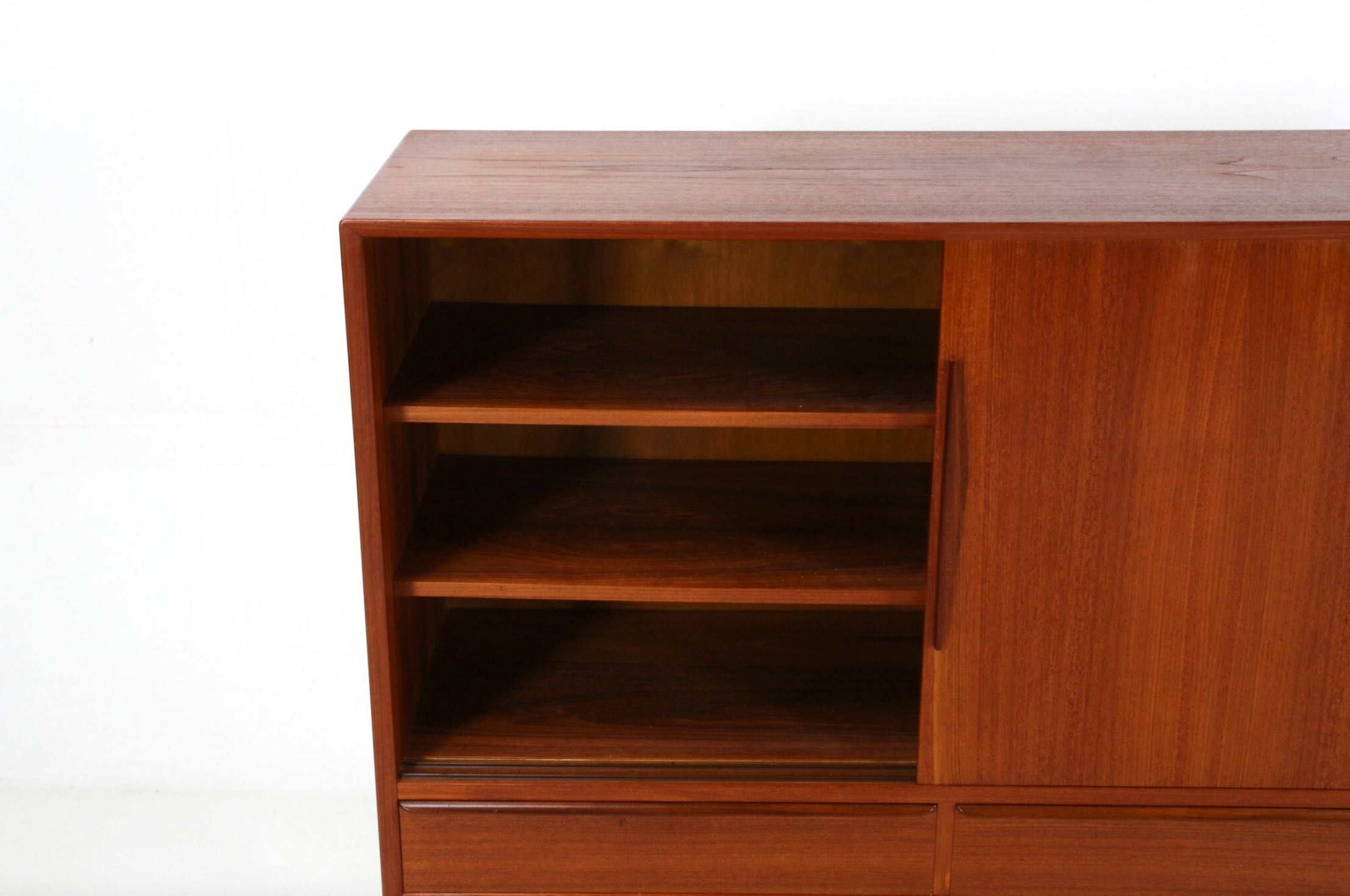 Komoda szafka highboard kredens tekowy - Dania lata 60-te vintage