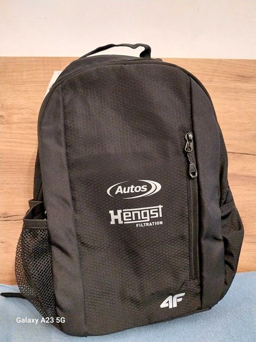 Nowe plecaki sportowe marki 4F-3szt