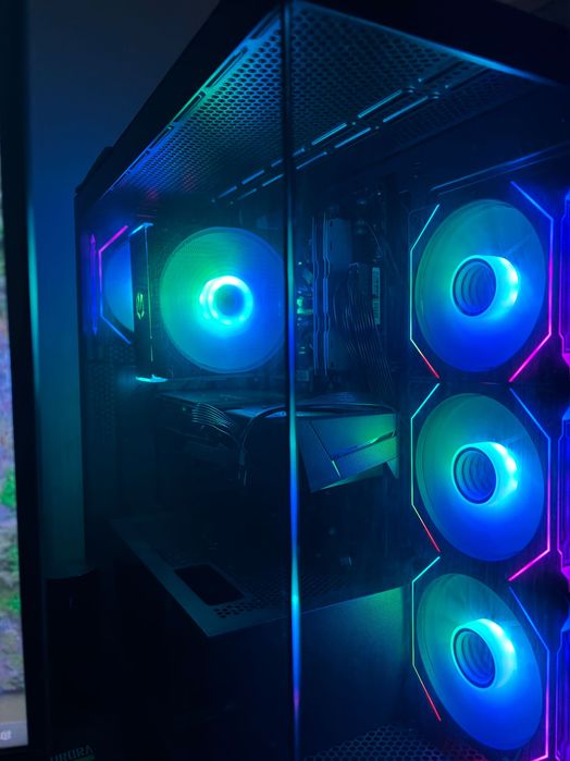 Komputer gamingowy Ryzen 5 5600 / rx 7600 OC 8gb + Monitor 240Hz