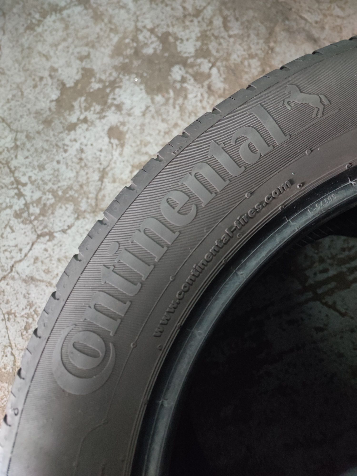 Pneus 215/55r18 Continental ContiEcoContact 5 com 65% piso