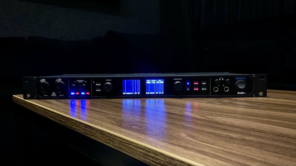 Motu 828es аудіоінтерфейс, звукова карта.