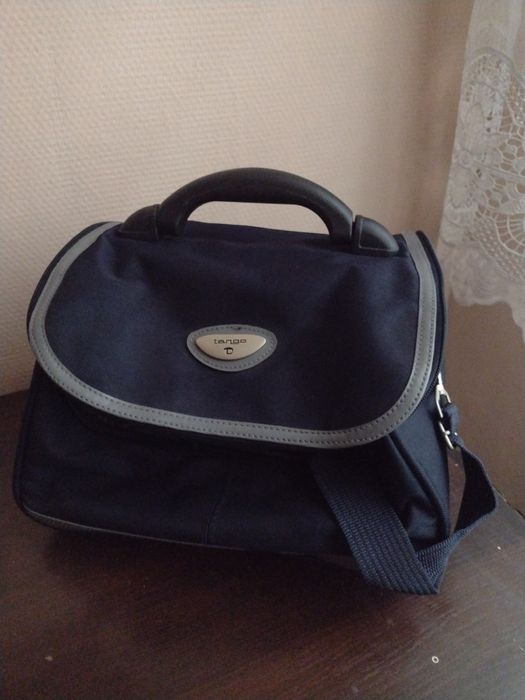 Mała  ale pakowna   walizeczka