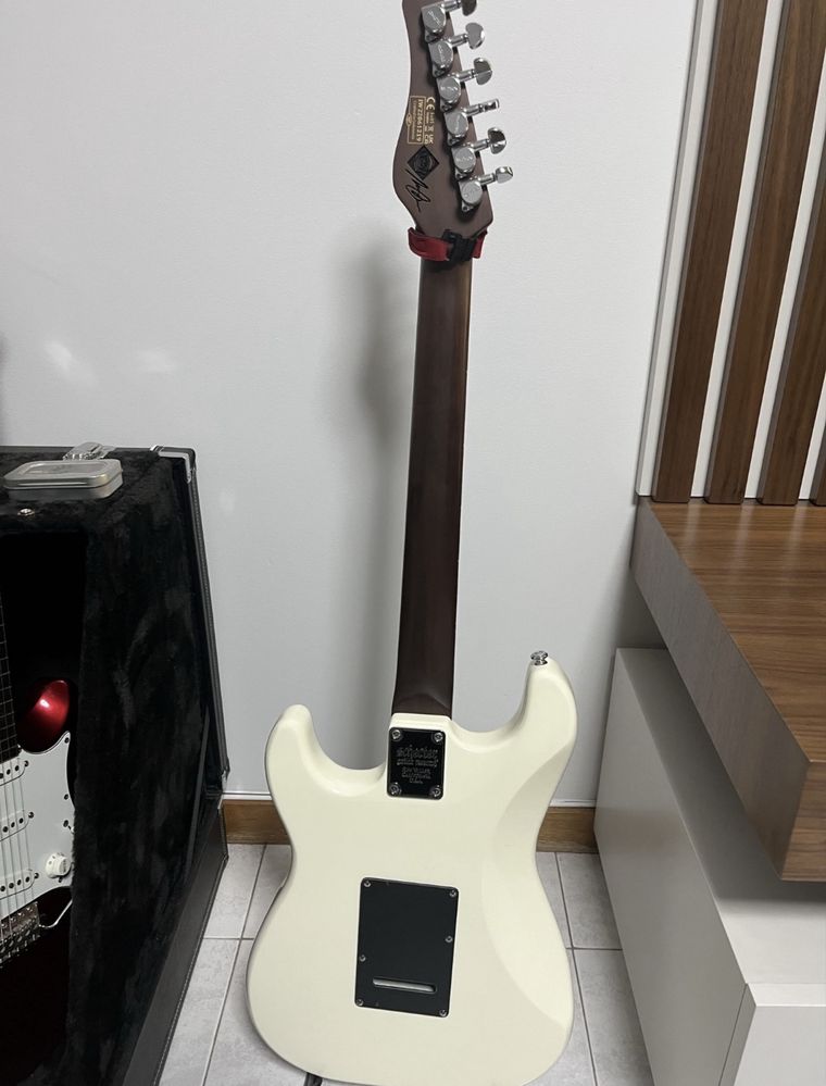 Schecter Nick Johnston Traditional HSS