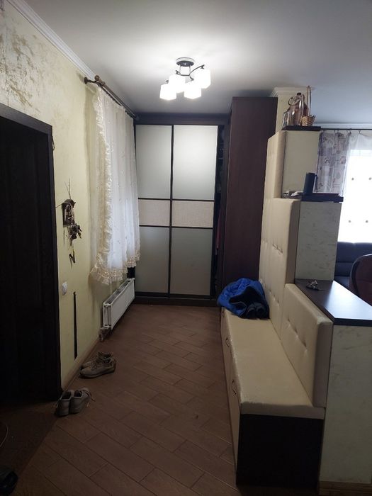 Продам великий будинок із сучасним ремонтом в Верхній Сироватці
120 ме