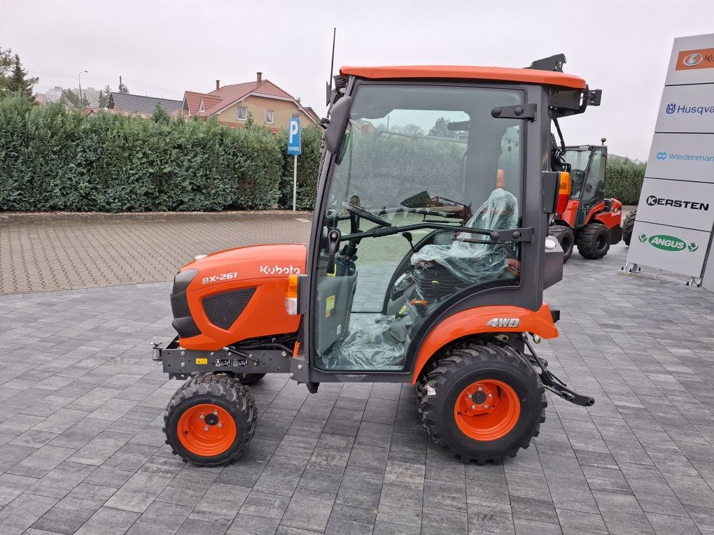 Kubota BX261 26 KM,4X4, Diesel, Mikrociągnik ogrodniczy (97 560 netto)