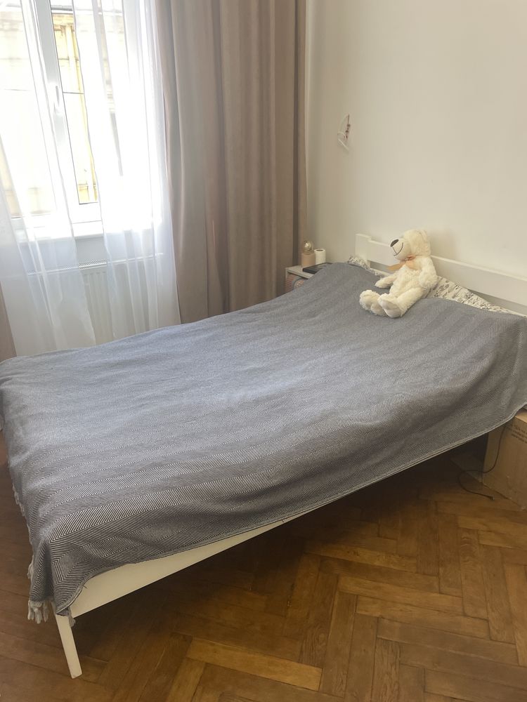 Ляжко деревяне з матрацом