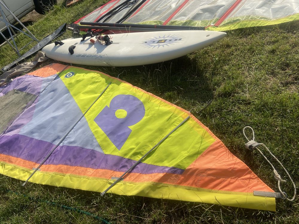 Deska windsurfingowa Hifly 160l mieczowa z pędnikiem kompletna zestaw