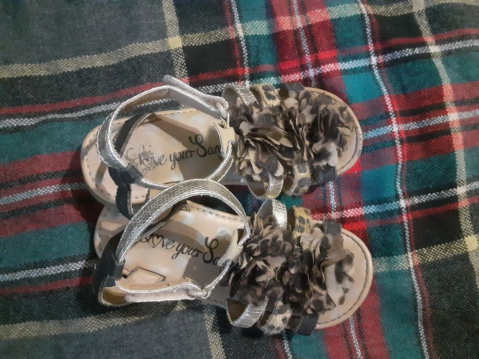 Босоножки для девочки тигровые