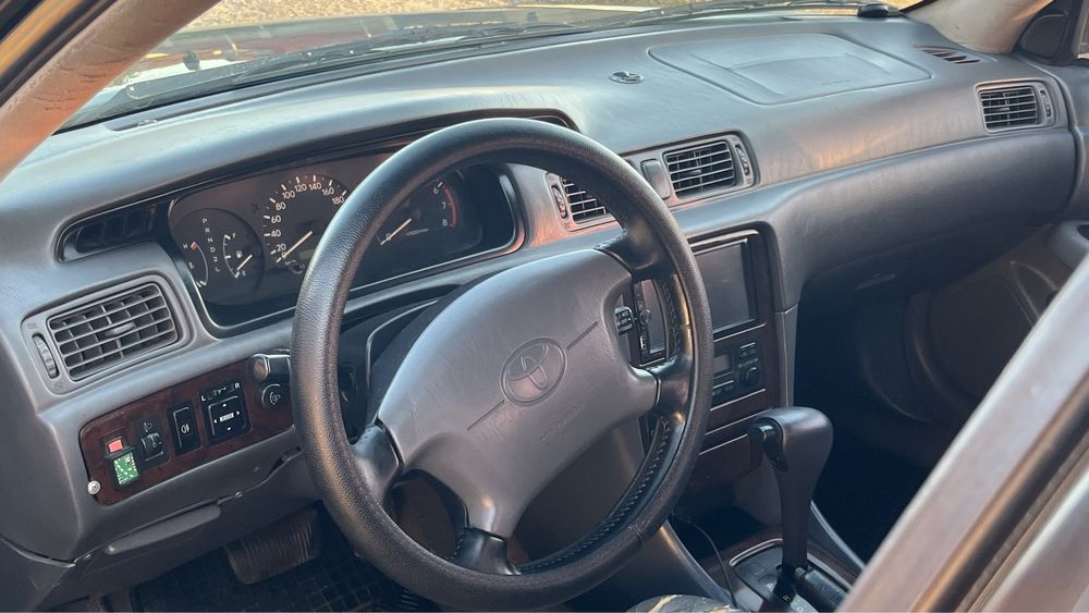 Продам Toyota Camry 20