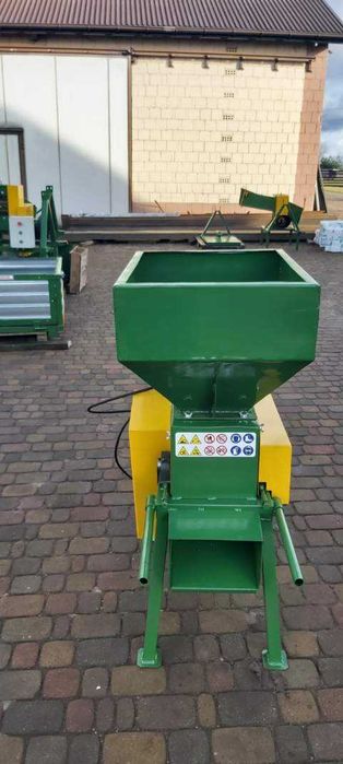 GNIOTOWNIK 3kW, do zboża, Zgniatacz walcowy, Śrutownik, Młyn, DOSTAWA