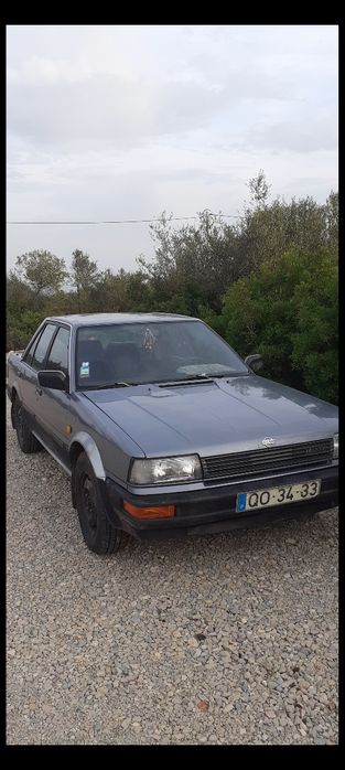 Blue BIRD Nissan 86 1.6