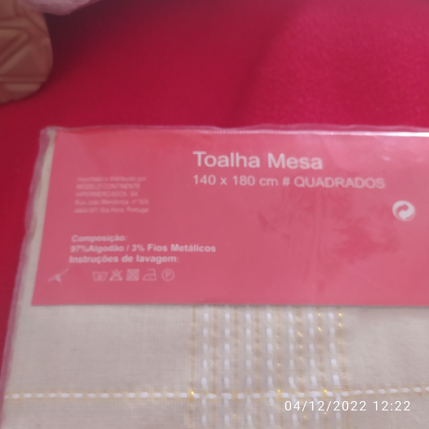 Toalha de mesa e  resguardo para mesa
