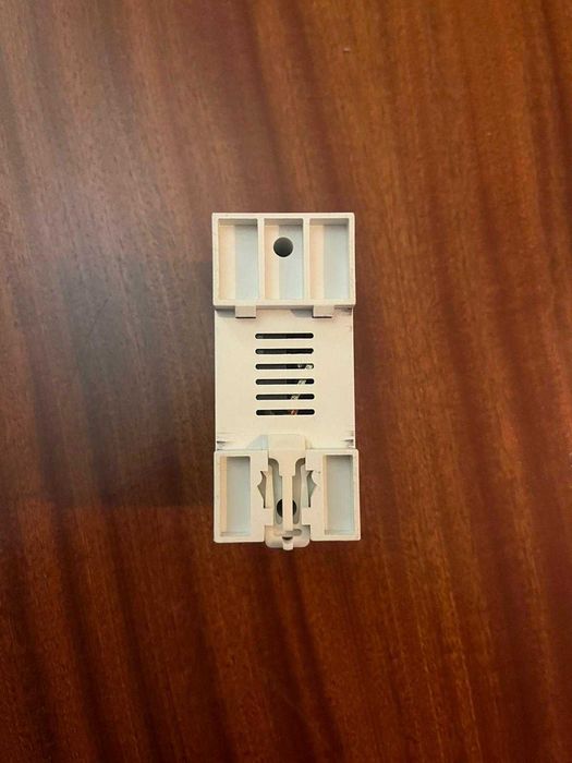 Disjuntor Inteligente Tuya ZigBee WIFI