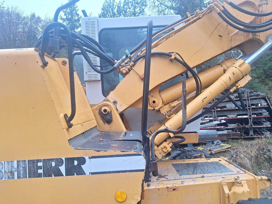 Koparka kołowa Liebherr 312 + rototil