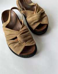 Замшевые босоножки bisgaard коричневые сандали, размер 37 36